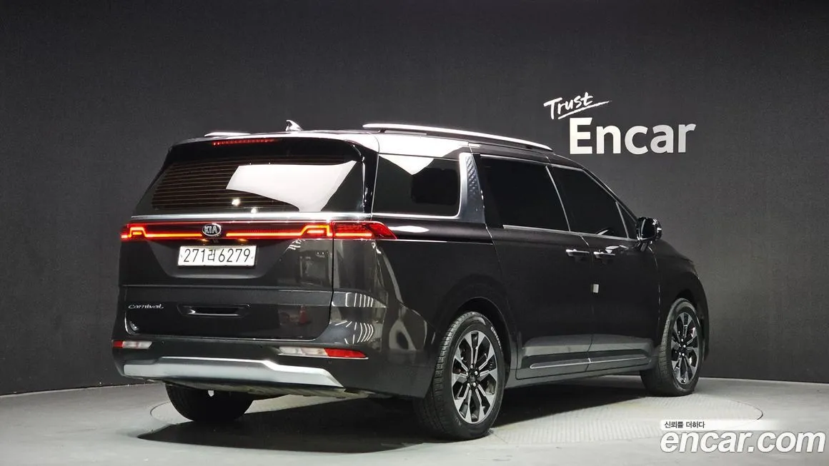 Kia Carnival — фото 2