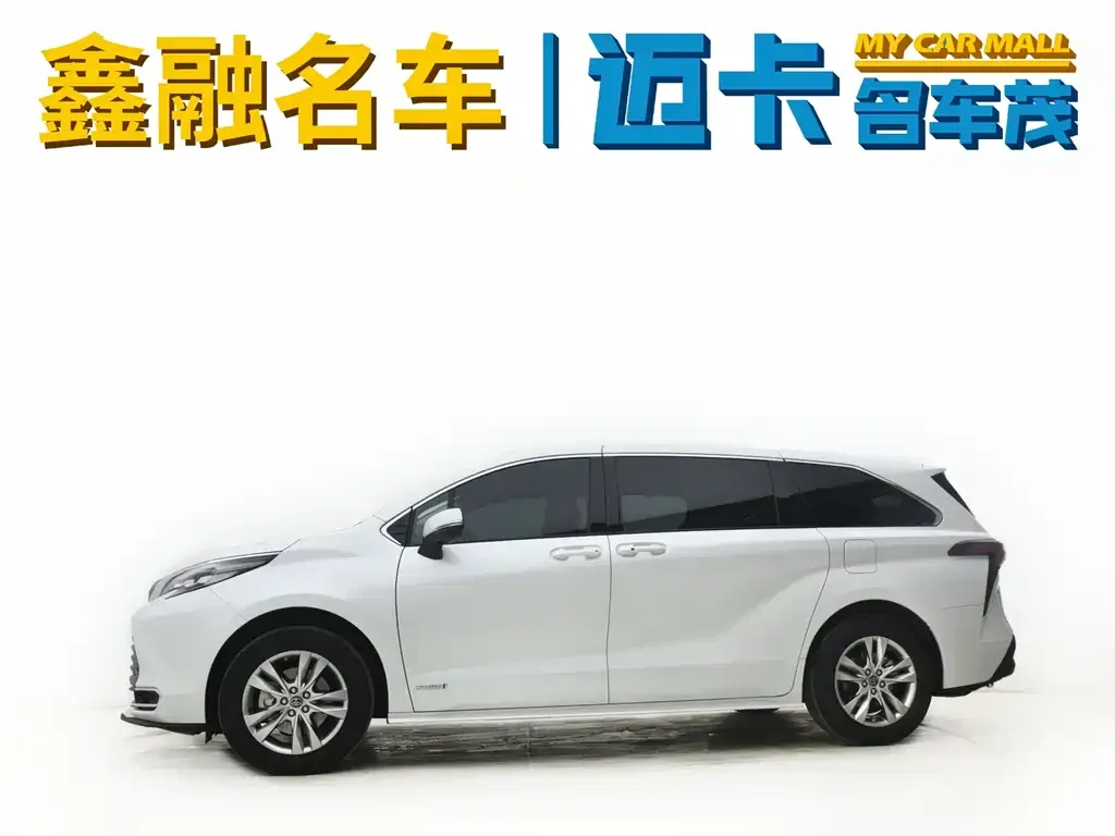 Toyota Sienna — фото 10
