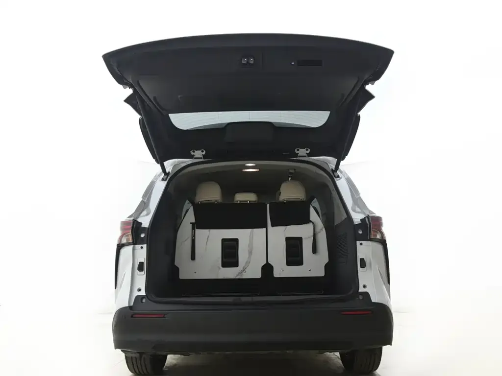 Toyota Sienna — фото 4