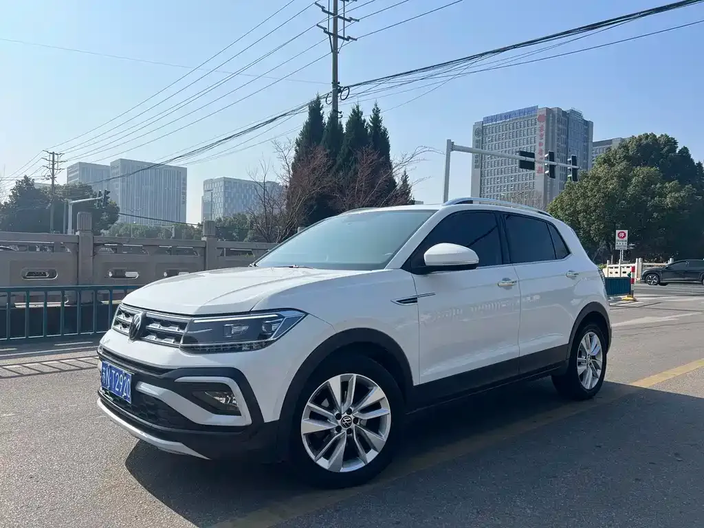 Volkswagen T-Cross — фото 1