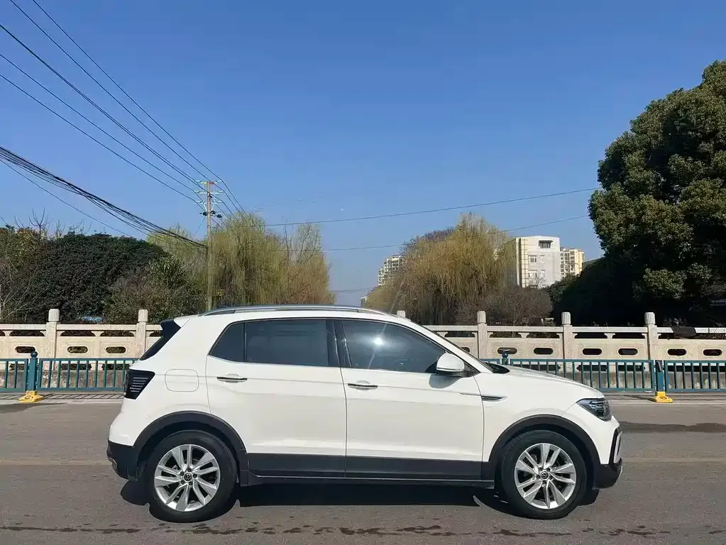 Volkswagen T-Cross — фото 2