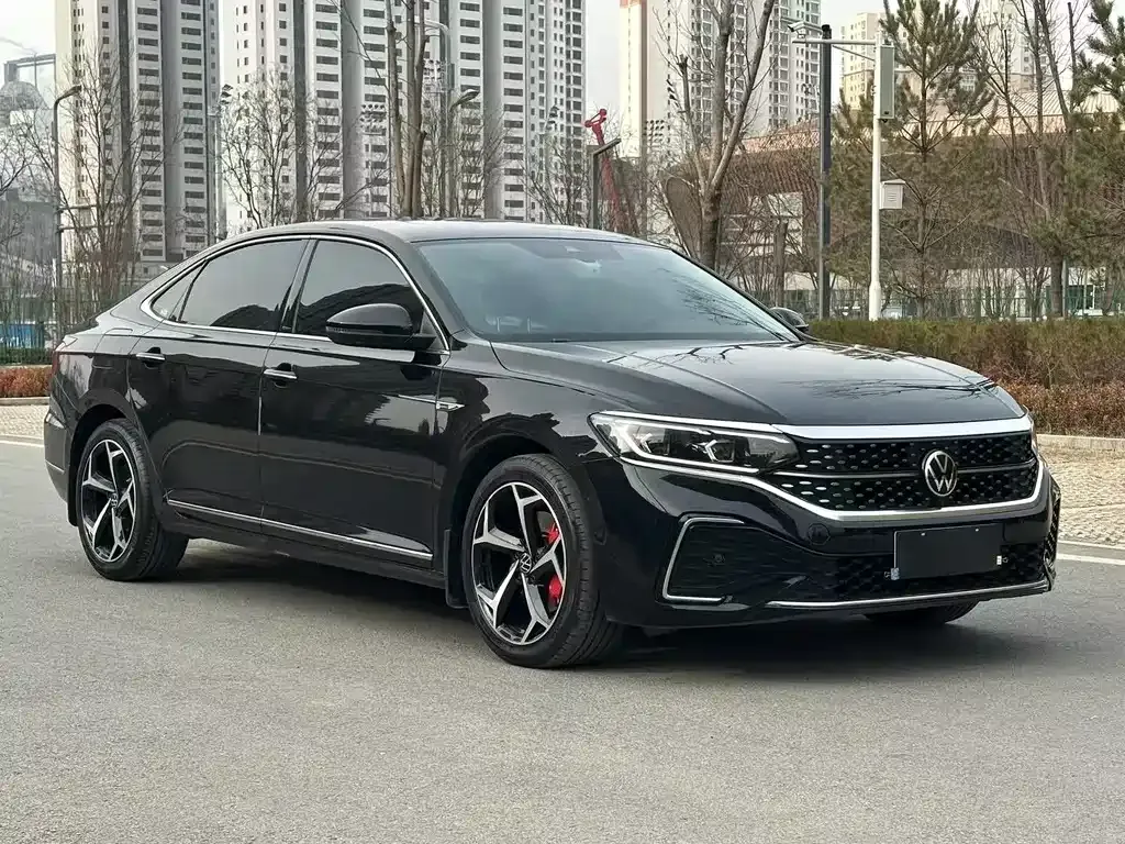 Volkswagen Passat — фото 5