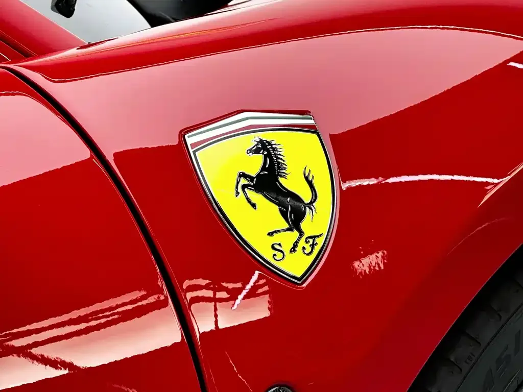 Ferrari F8 — фото 7