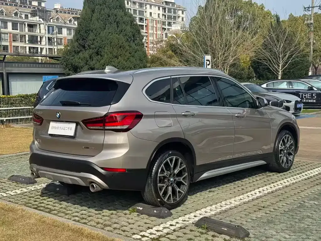 BMW X1 — фото 10