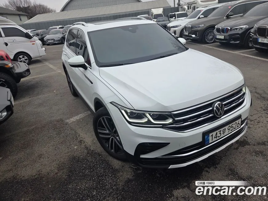 Volkswagen Tiguan — фото 4