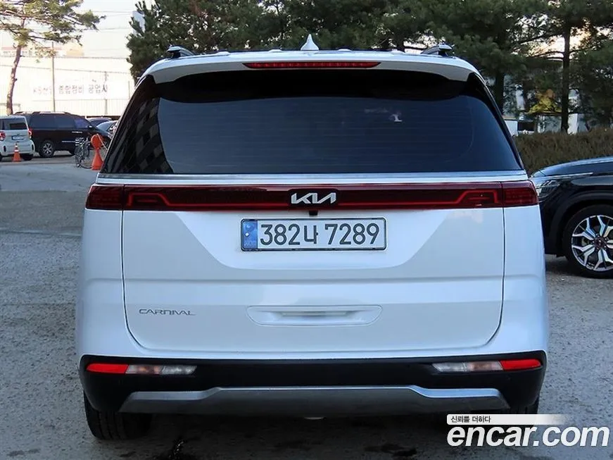 Kia Carnival — фото 2