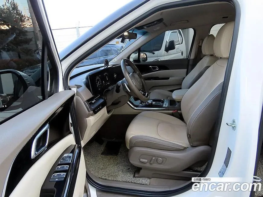 Kia Carnival — фото 10