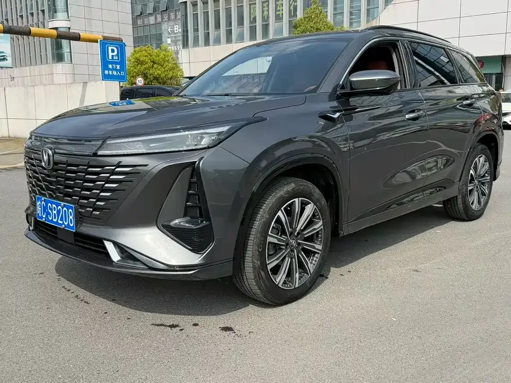 Changan CS75 PLUS — фото 1