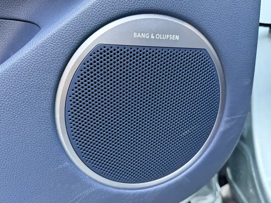 Genesis GV60 — фото 10