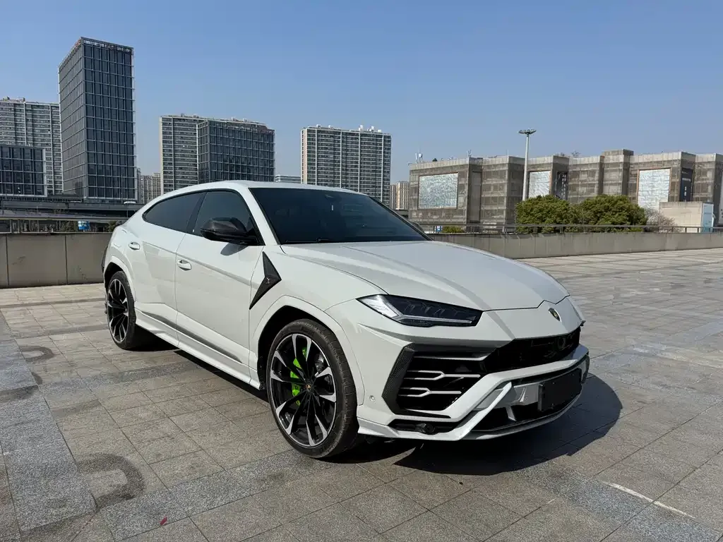 Lamborghini Urus — фото 3