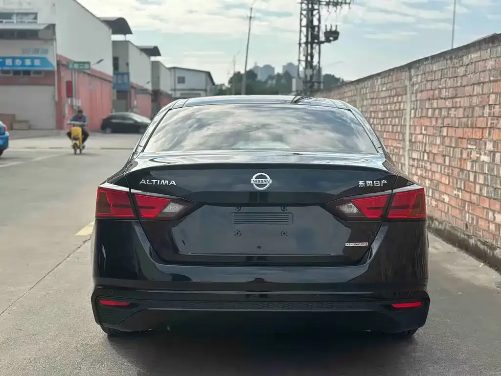 Nissan Teana — фото 3