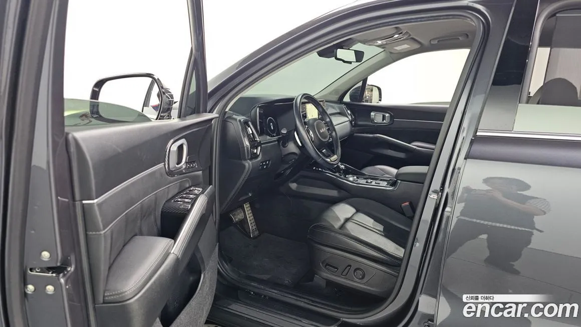 Kia Sorento — фото 9