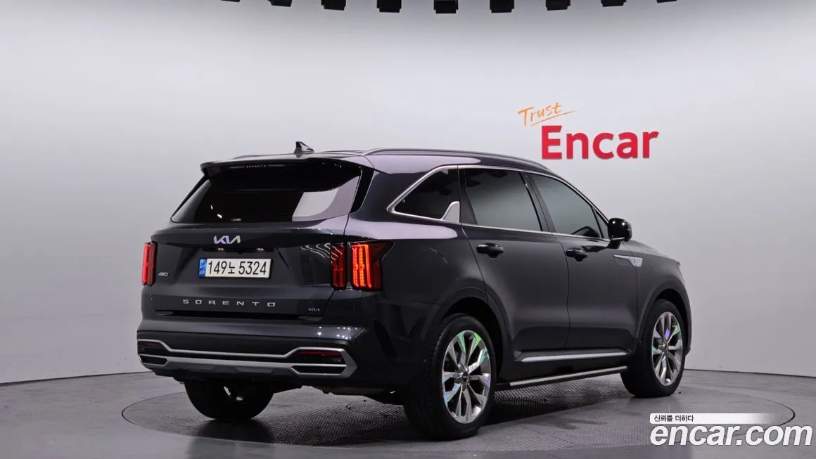 Kia Sorento — фото 4