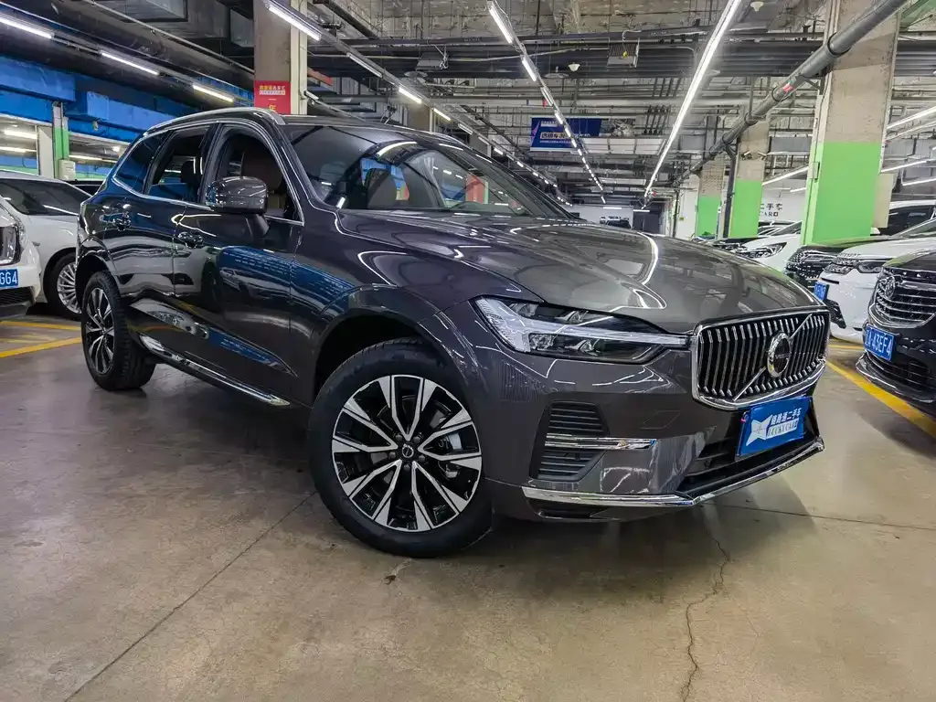 Volvo XC60 — фото 9
