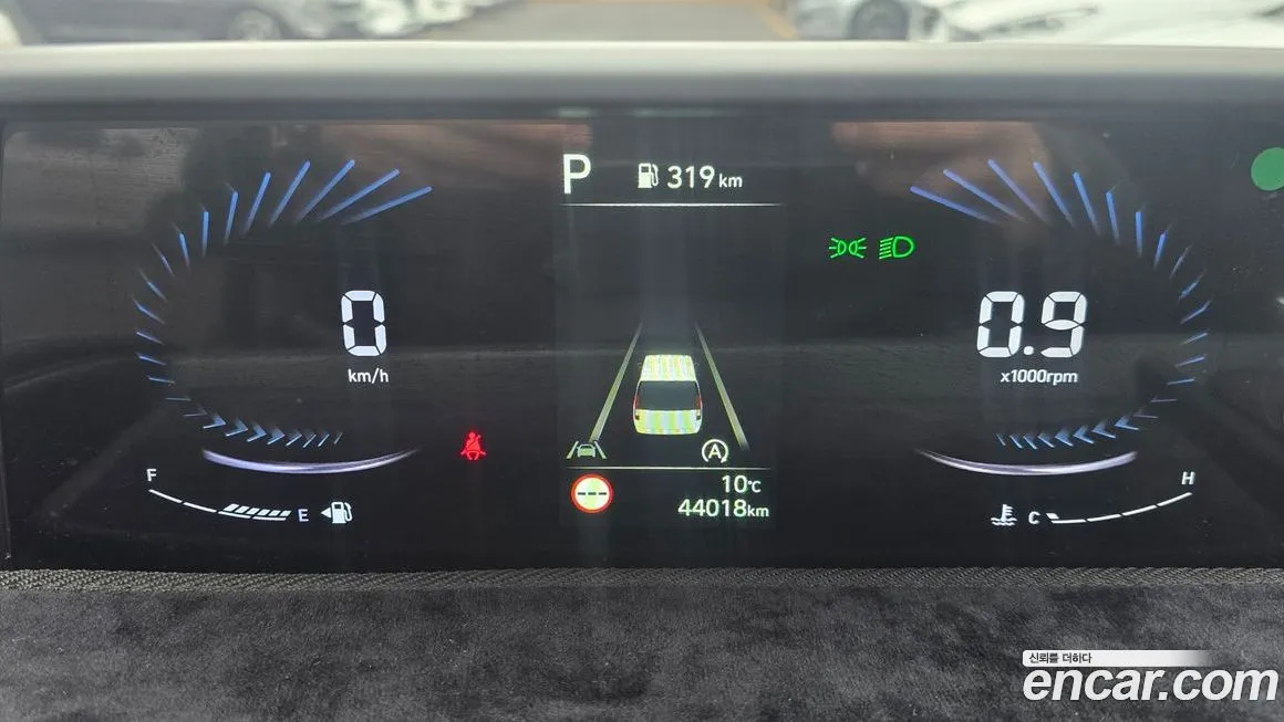 Hyundai Staria — фото 2