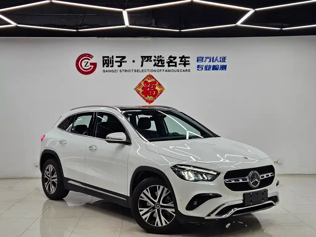 Mercedes-Benz GLA — фото 6