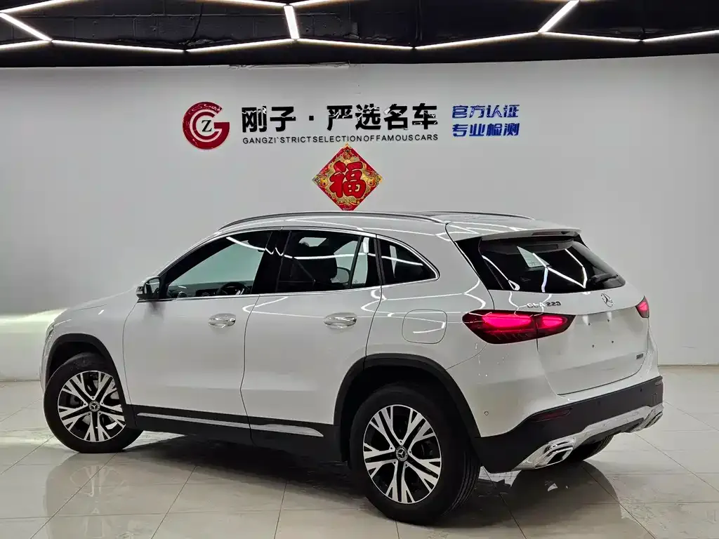 Mercedes-Benz GLA — фото 8