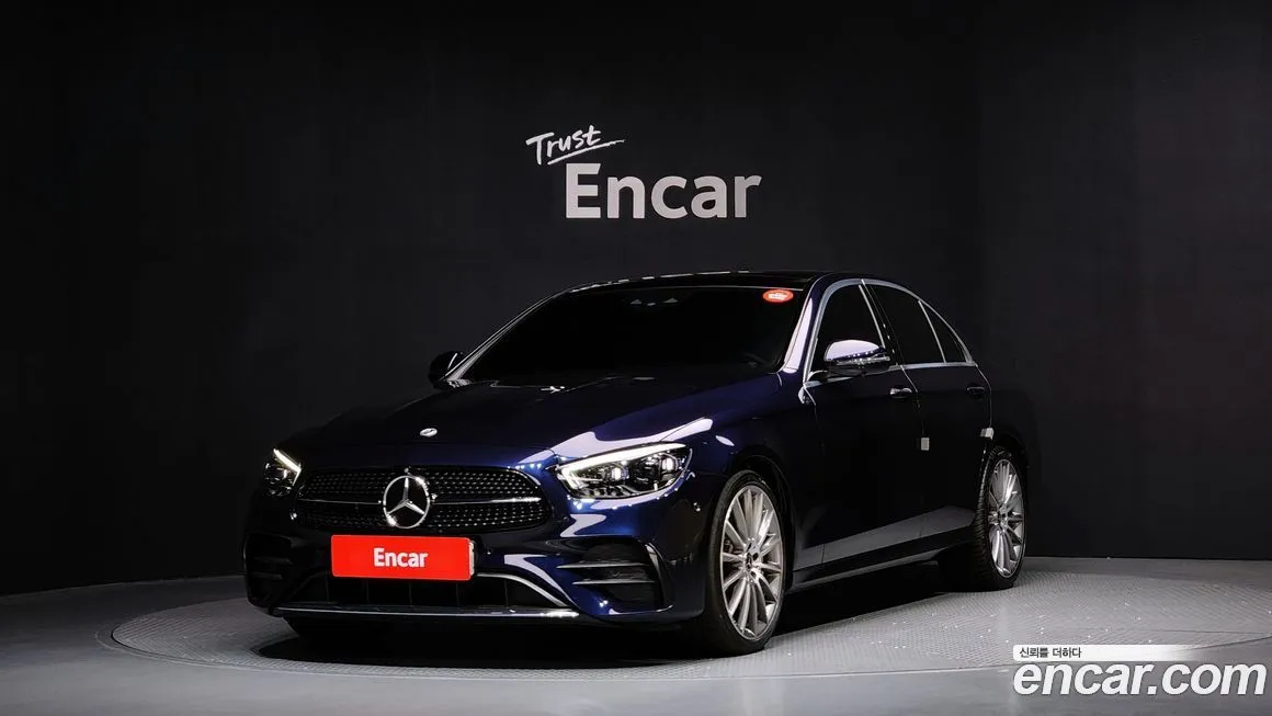 Mercedes-Benz E-Class — фото 1