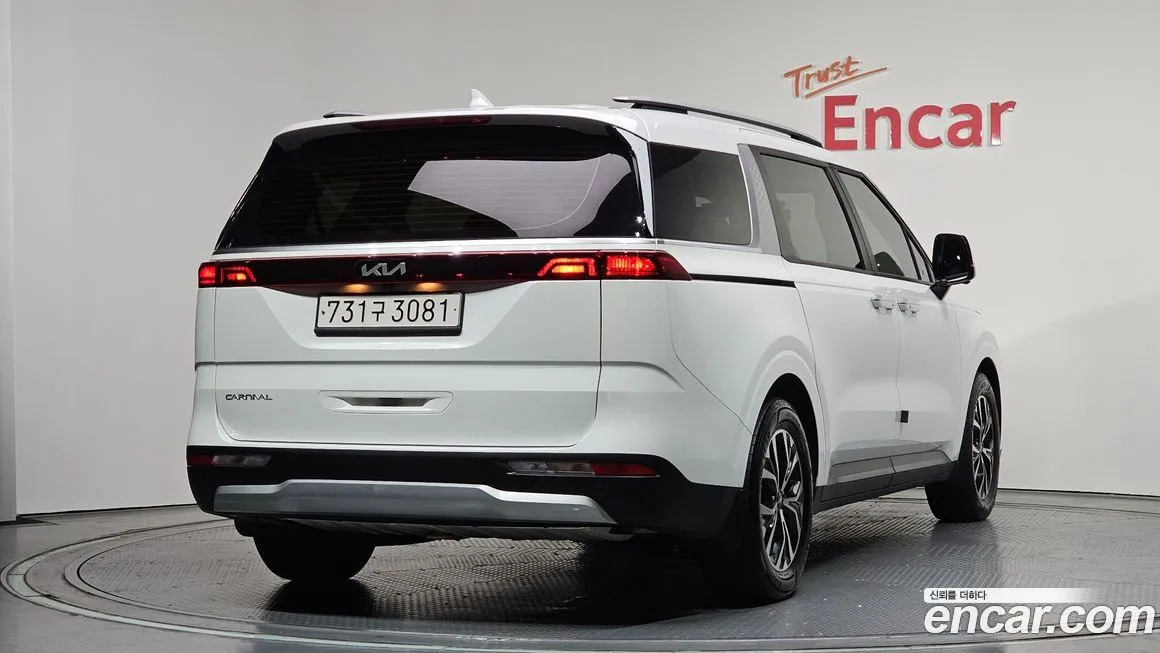 Kia Carnival — фото 2