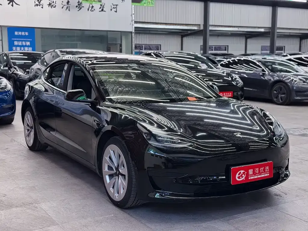 Tesla Model 3 — фото 6