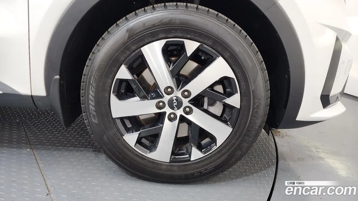 Kia Sorento — фото 5
