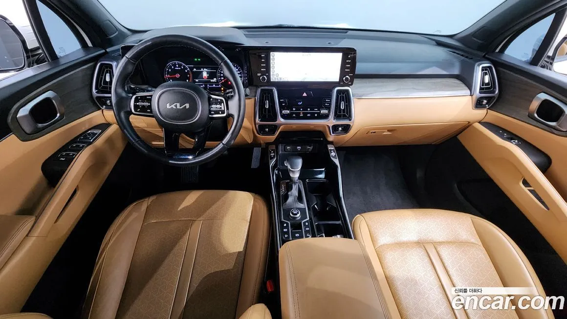 Kia Sorento — фото 8