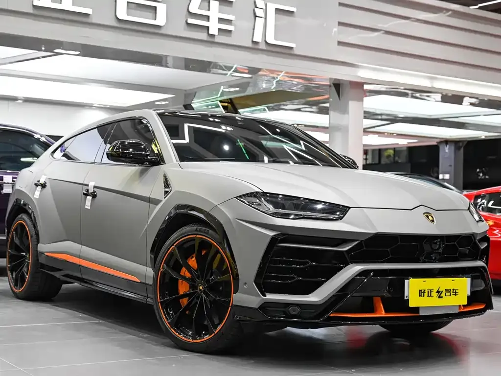 Lamborghini Urus — фото 9