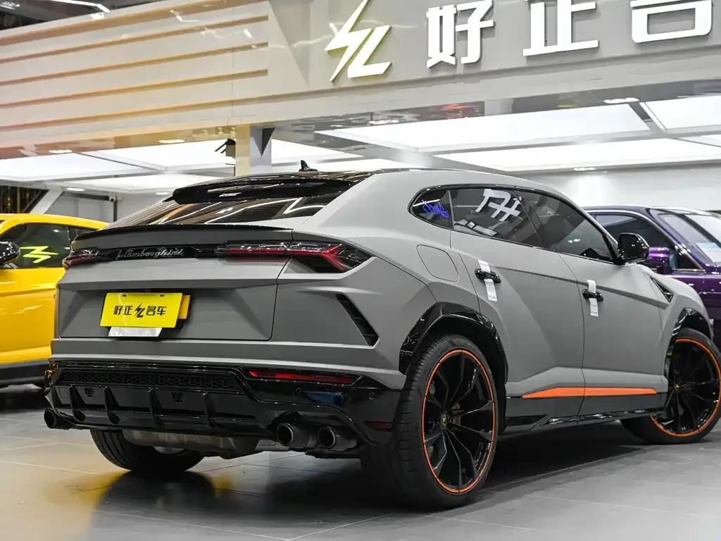 Lamborghini Urus — фото 2