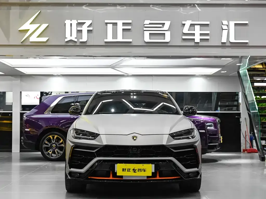 Lamborghini Urus — фото 5