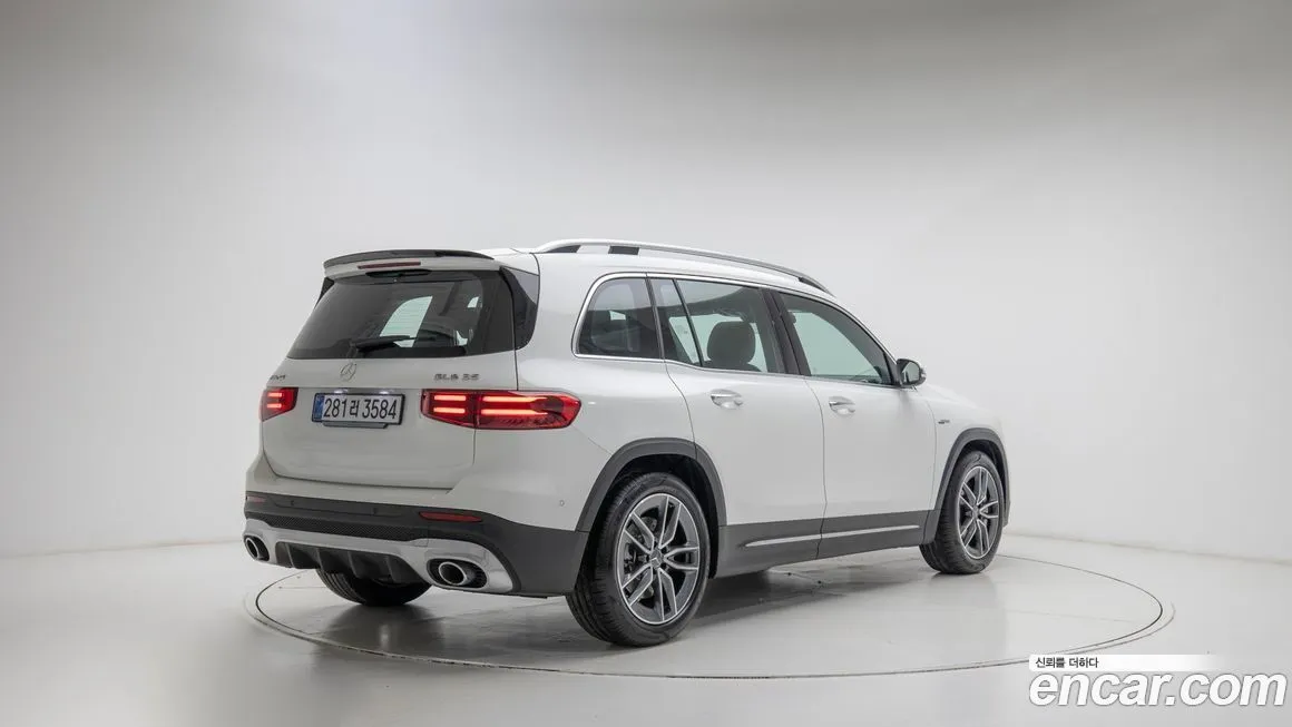Mercedes-Benz GLB-Class — фото 5