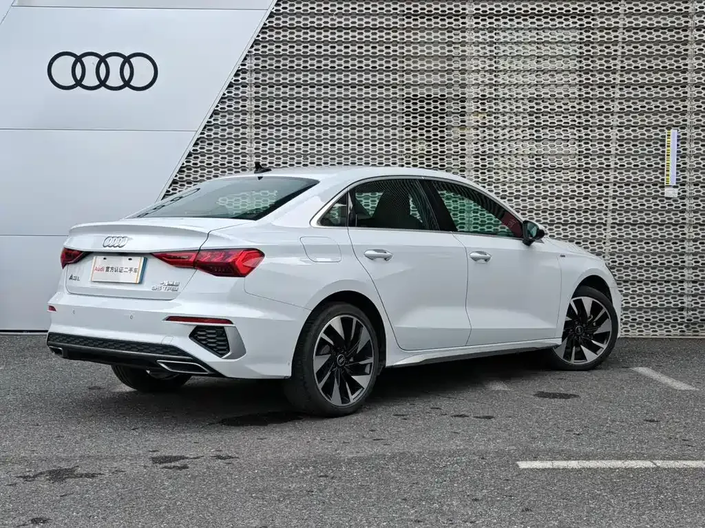Audi A3 — фото 3