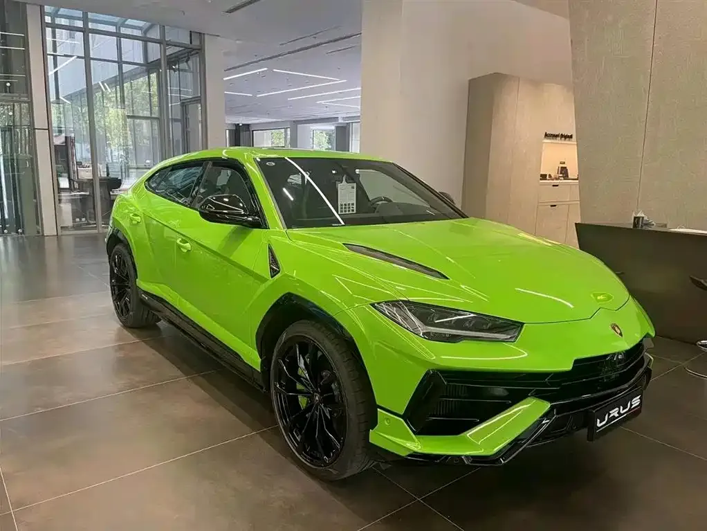 Lamborghini Urus — фото 9
