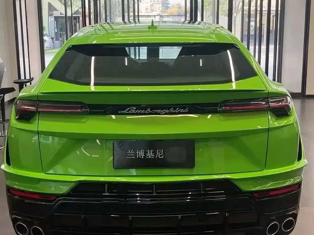 Lamborghini Urus — фото 6