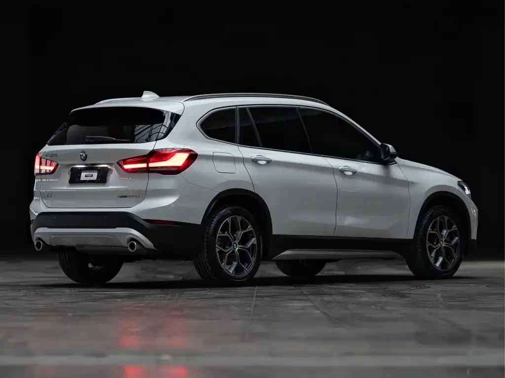 BMW X1 — фото 4