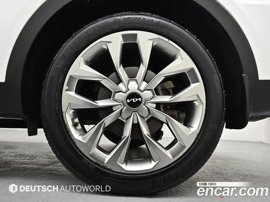 Kia Sorento — фото 6