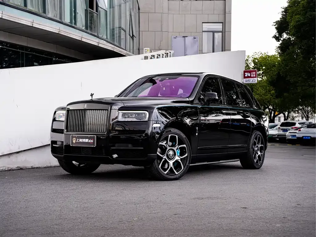 Rolls-Royce Cullinan — фото 1