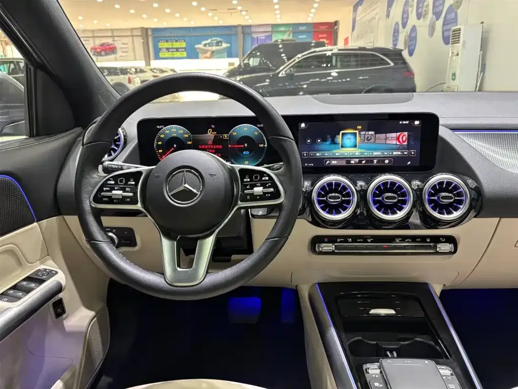 Mercedes-Benz EQA — фото 4