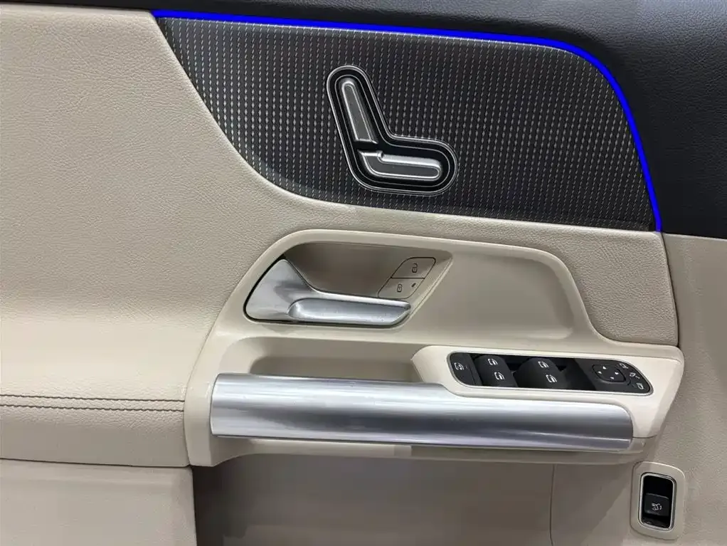 Mercedes-Benz EQA — фото 10