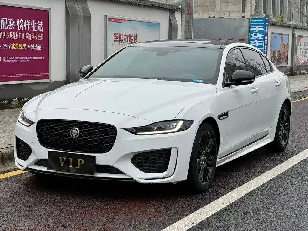 Jaguar XEL — фото 1