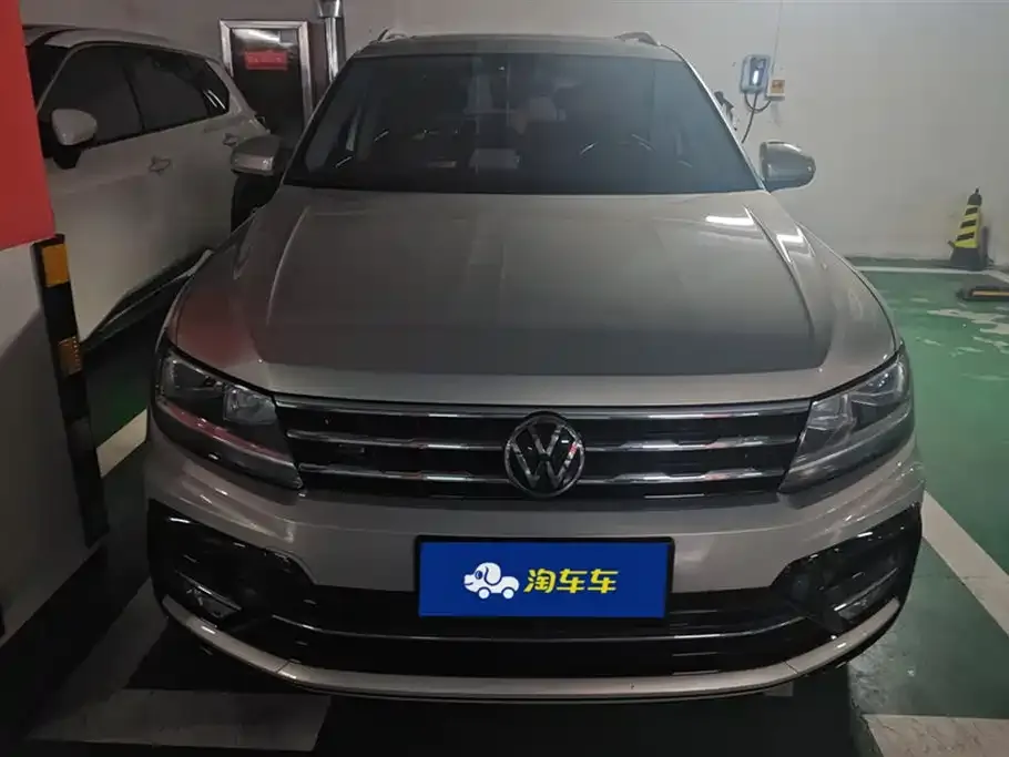 Volkswagen Tiguan L — фото 2