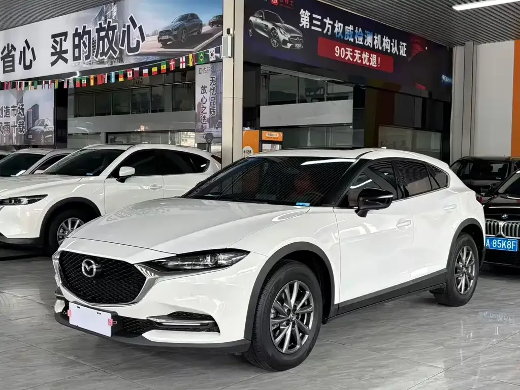 Mazda CX-4 — фото 1