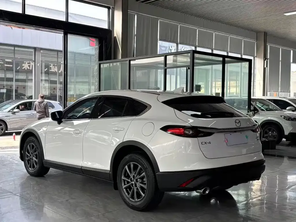 Mazda CX-4 — фото 7