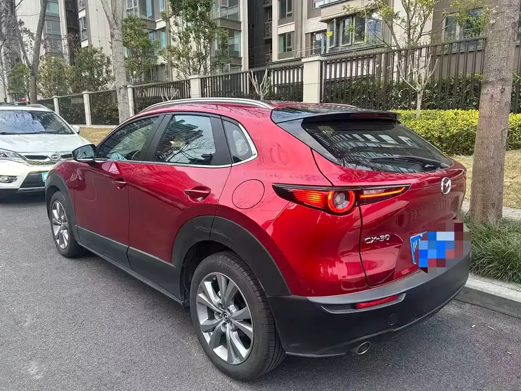 Mazda CX-30 — фото 10