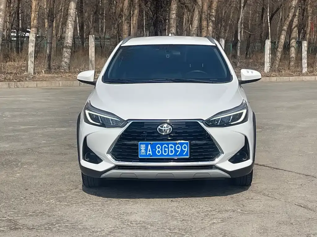 Toyota Yaris L — фото 6