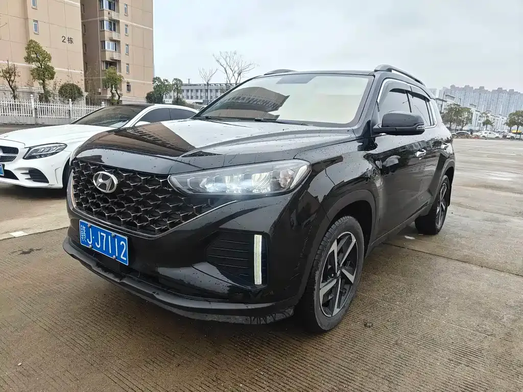 Hyundai ix35 — фото 1