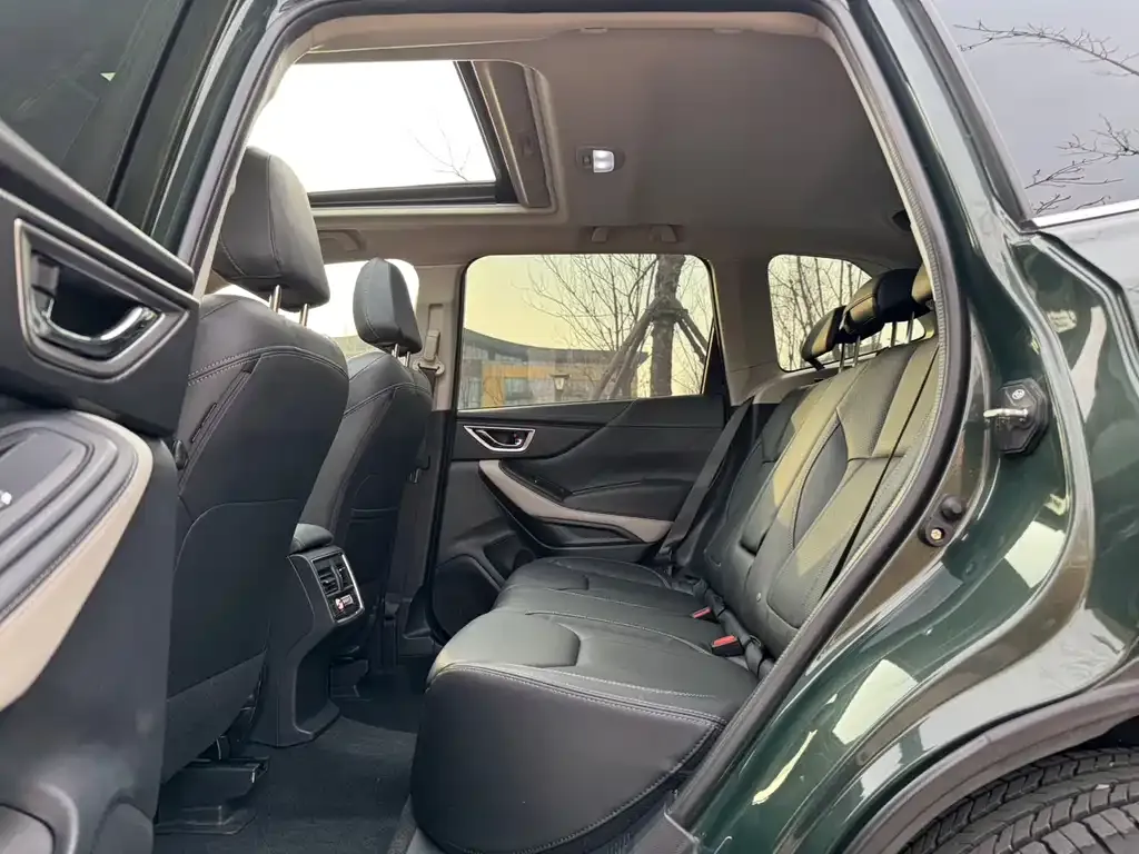 Subaru Forester — фото 2