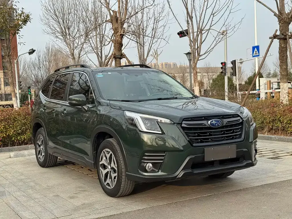 Subaru Forester — фото 6