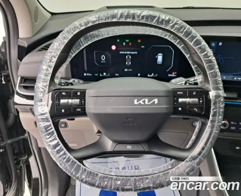 Kia Carnival — фото 8