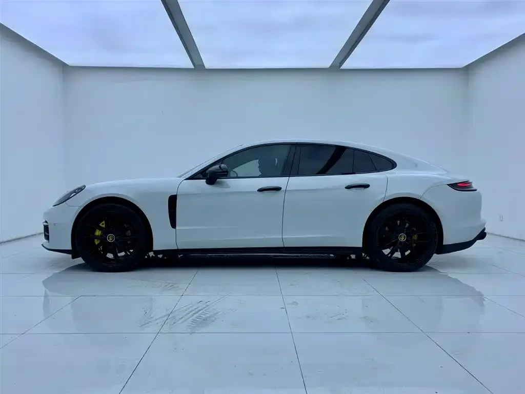 Porsche Panamera — фото 10