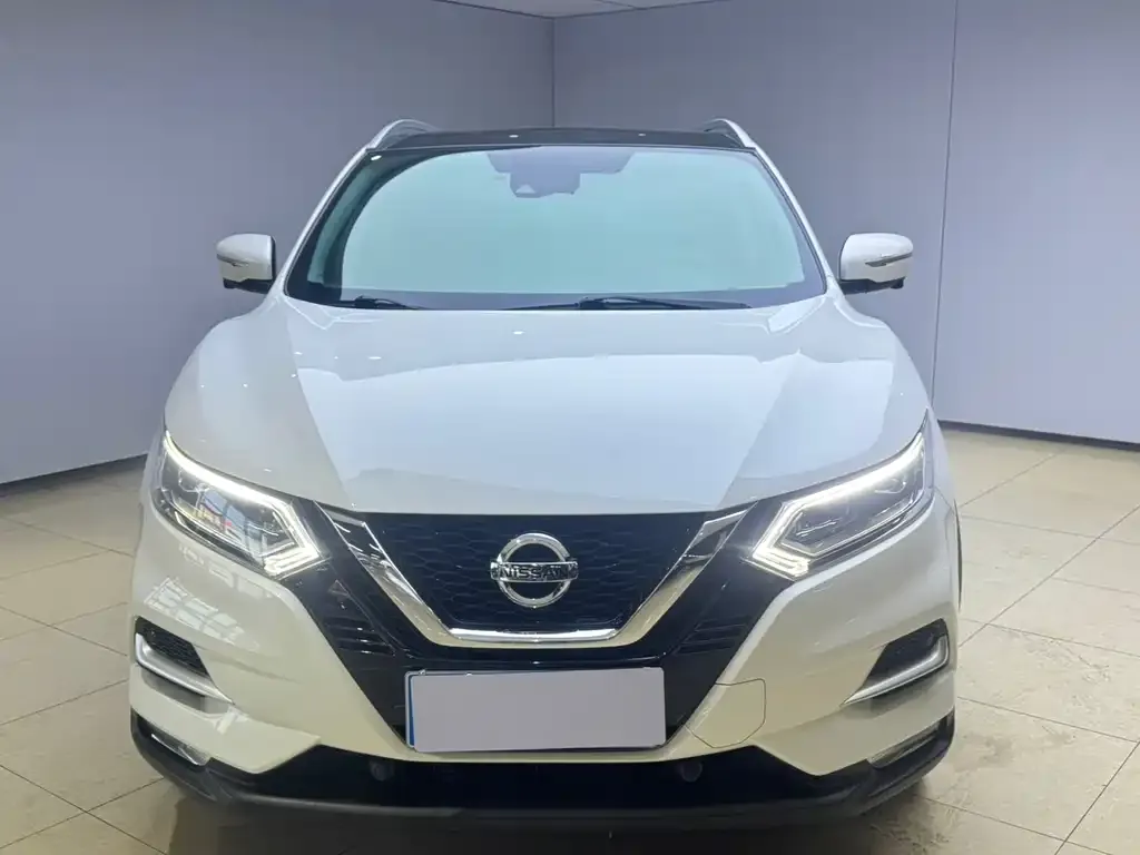 Nissan Qashqai — фото 7